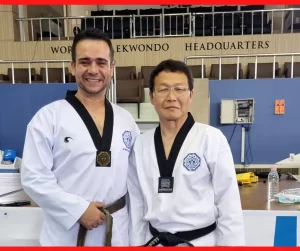 Mestre Alexandre Coelho dos Santos com o Grão Mestre Ik Pil Kang